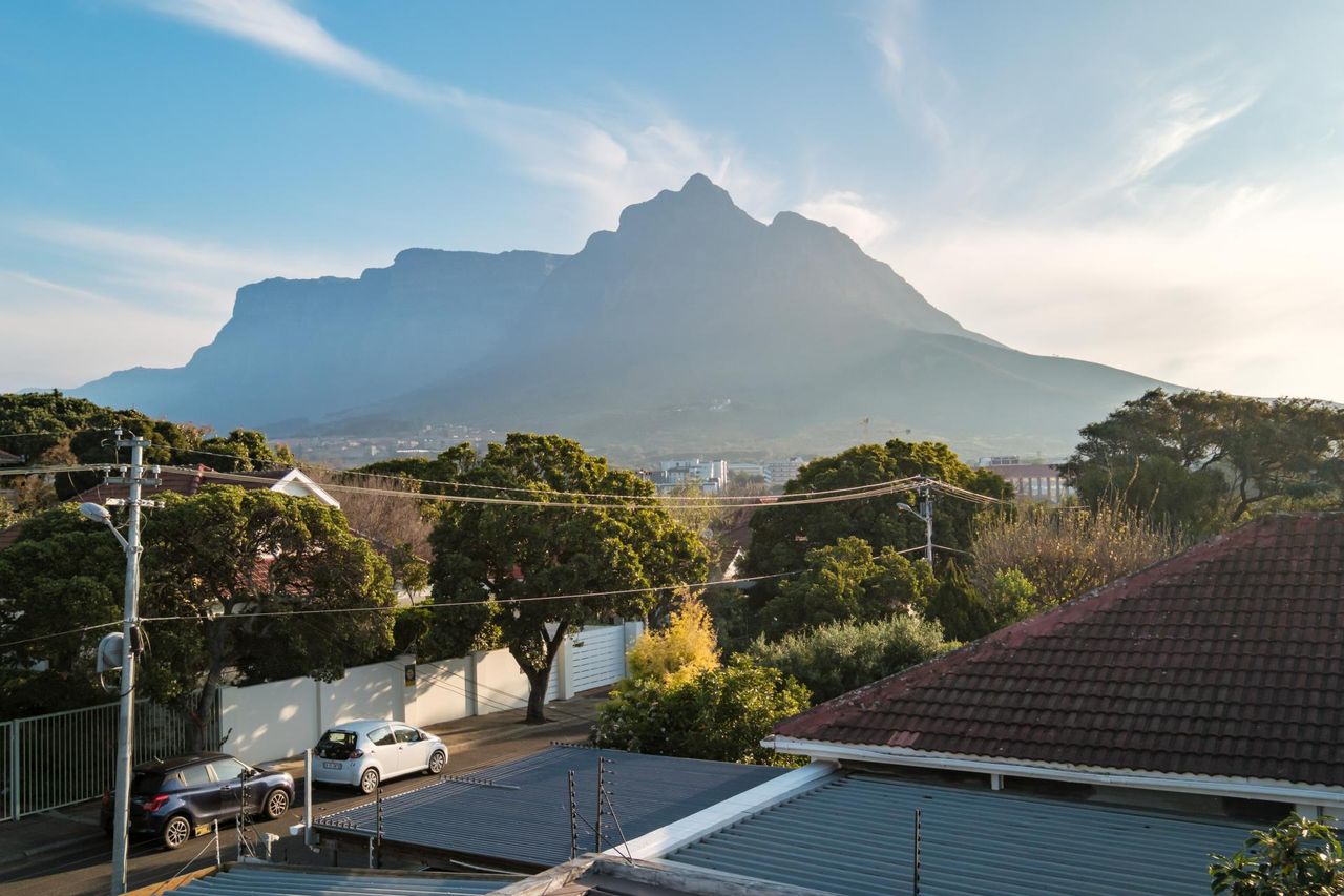 Photo of 5 Bedroom house for sale in Rosebank, Cape Town