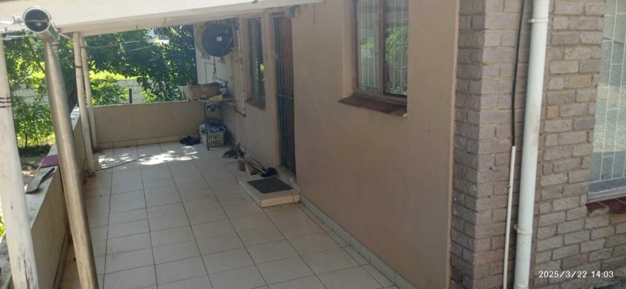 Photo 16 of 22