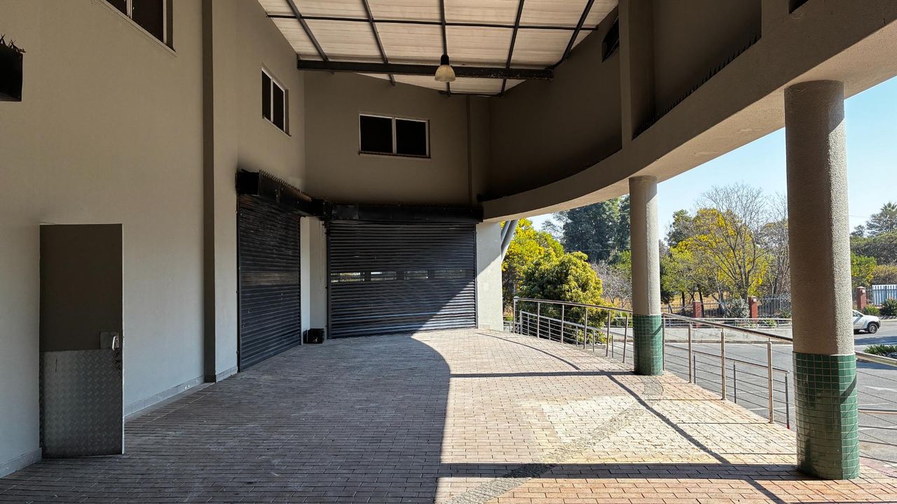 Photo of Commercial Property to let in Laser Park, Roodepoort