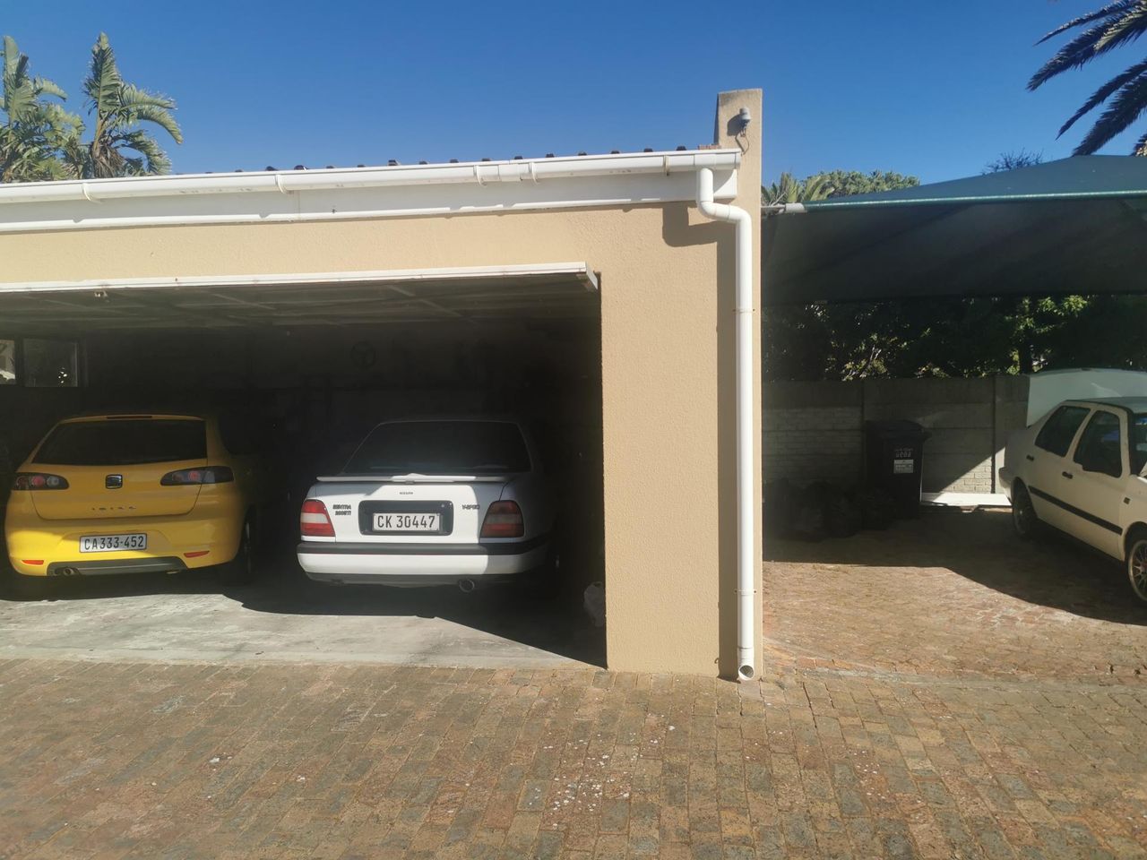 Photo 3 of 21