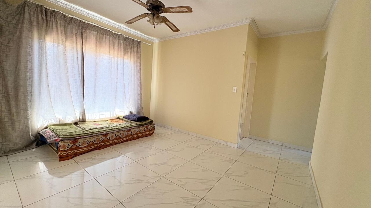 Photo 6 of 25