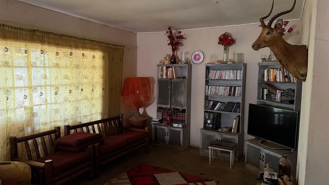 Photo 25 of 35