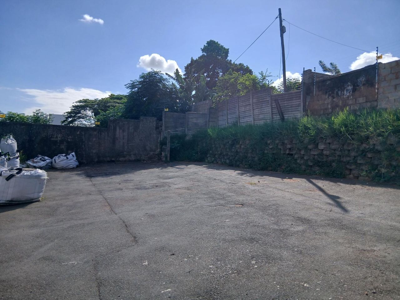 Photo 2 of 7