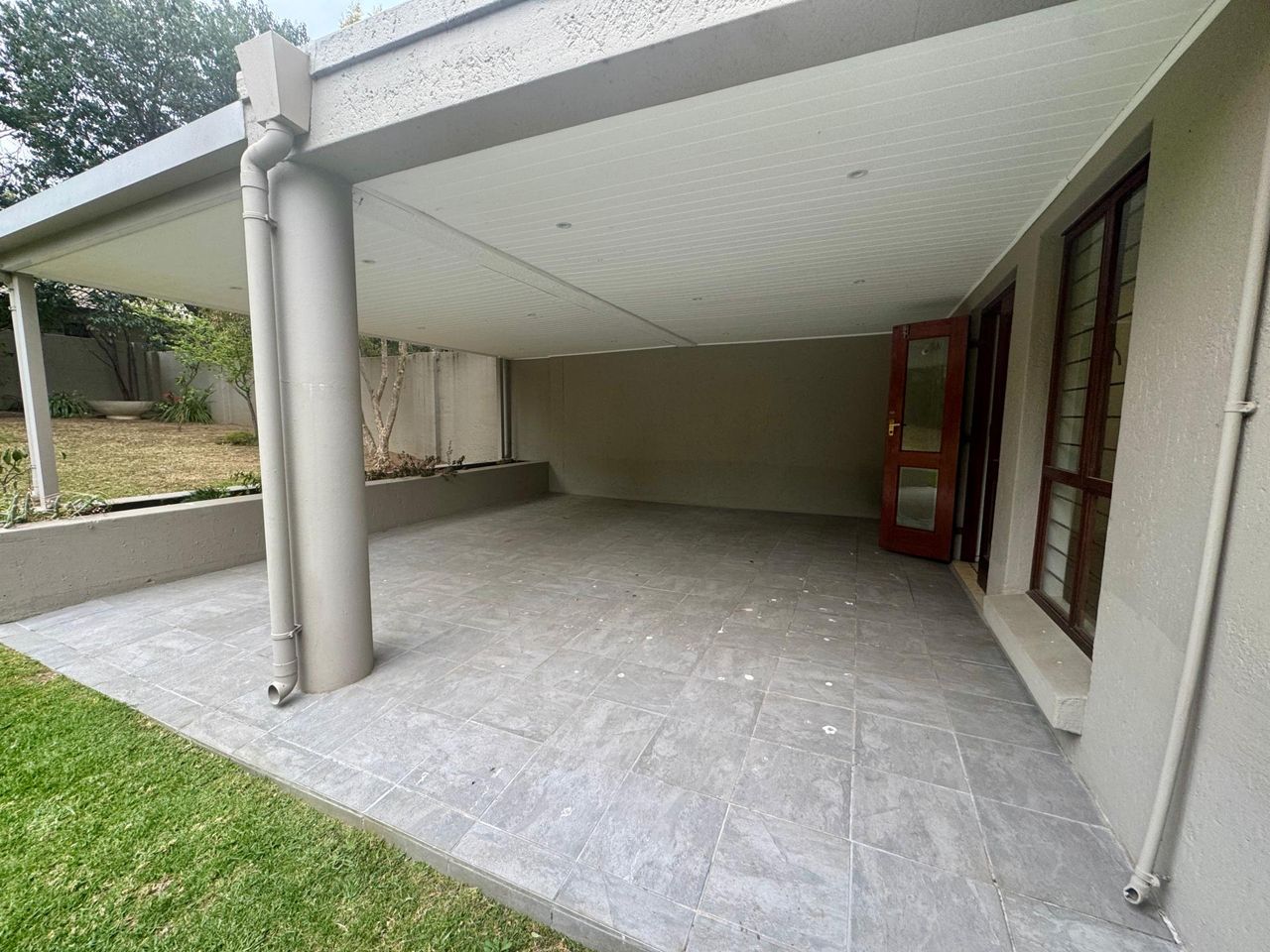 Photo 16 of 22