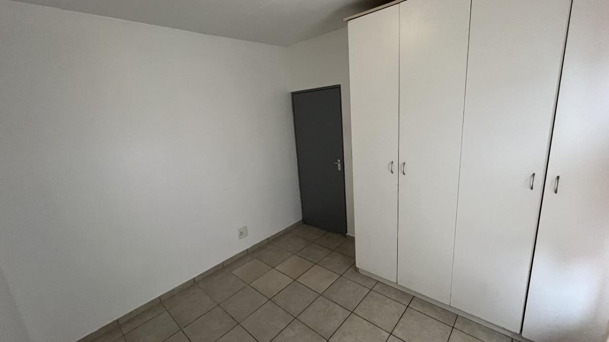 Photo 17 of 22