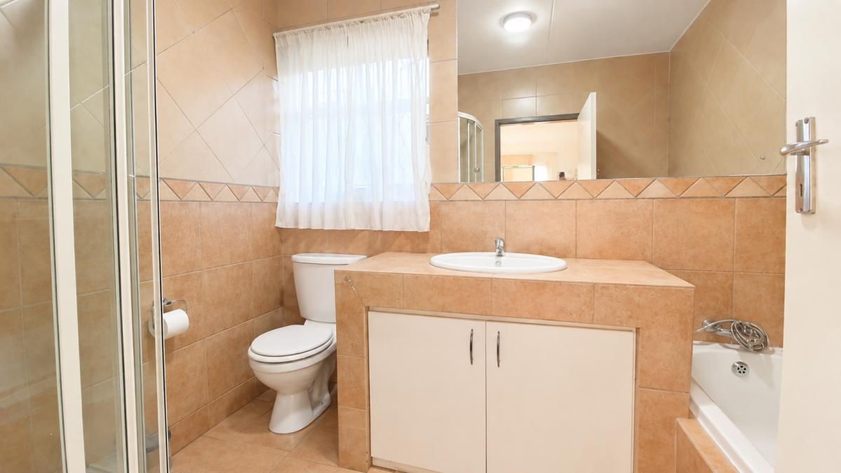 Photo of 3 Bedroom apartment rented in Glen Marais, Kempton Park