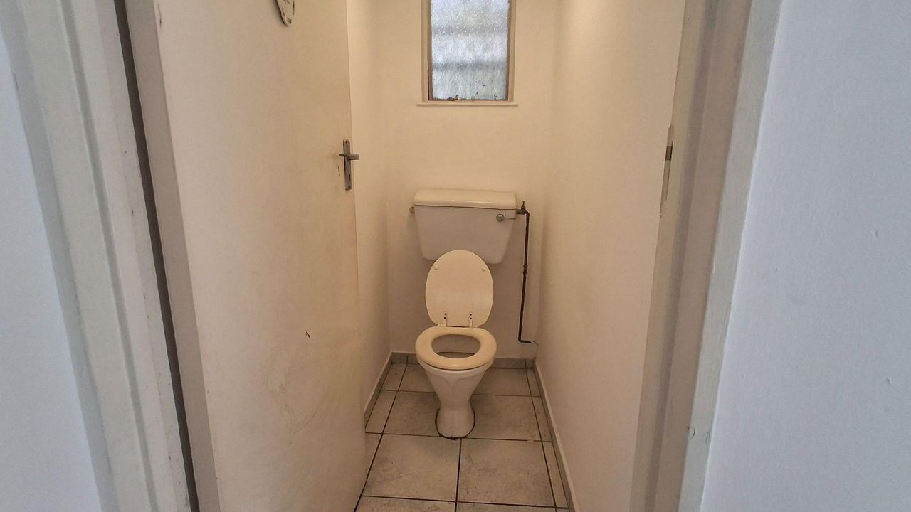 Photo 9 of 12