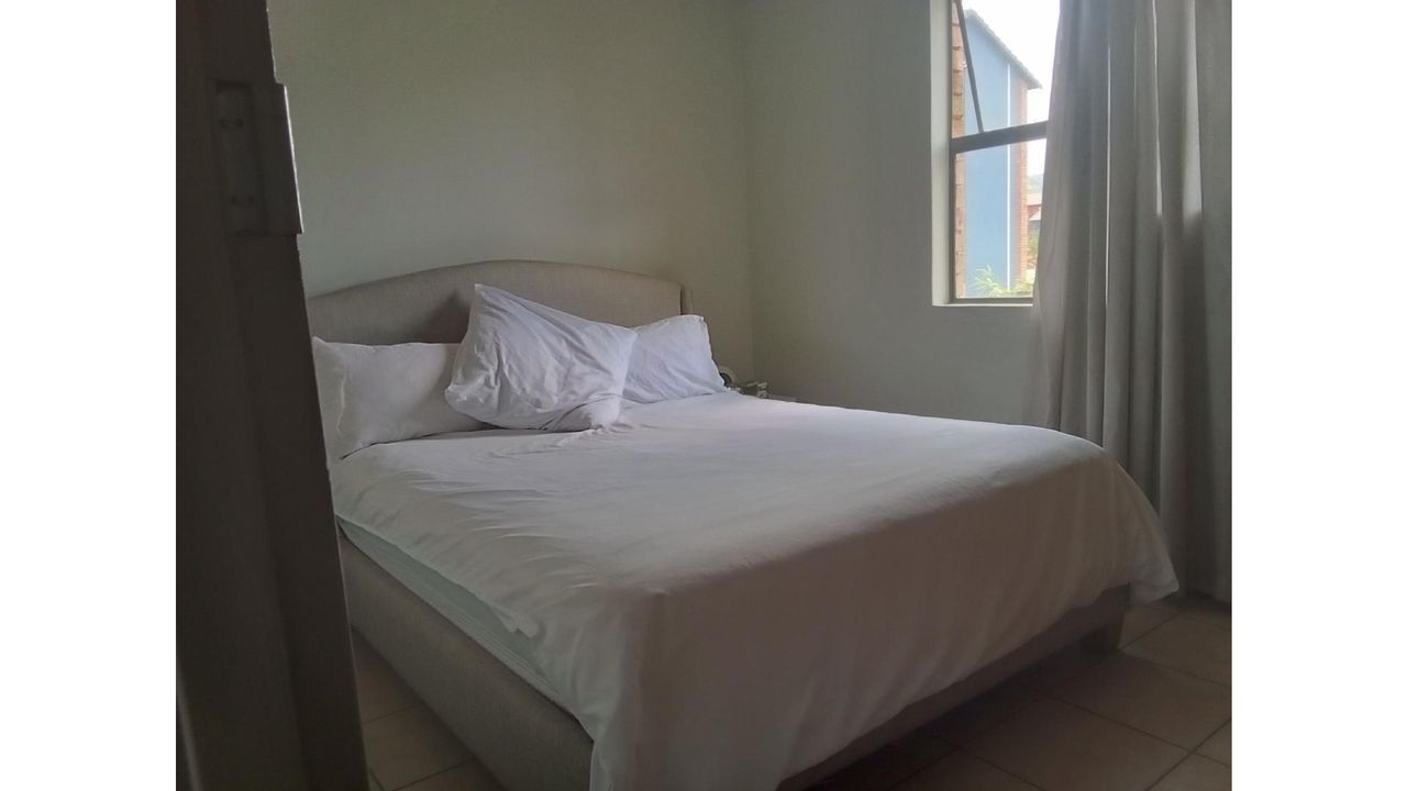 Photo 10 of 24