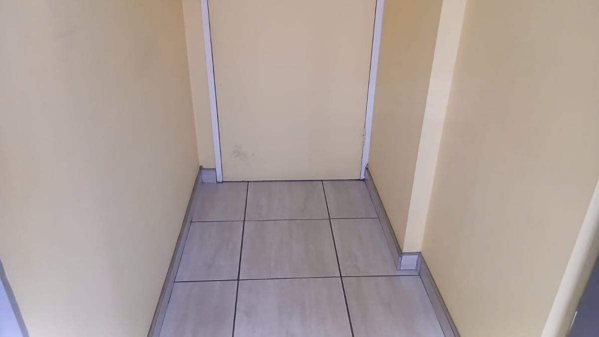 Photo 19 of 41