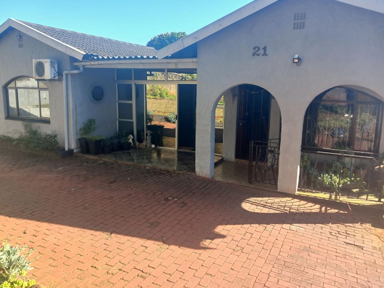 Photo 2 of 18