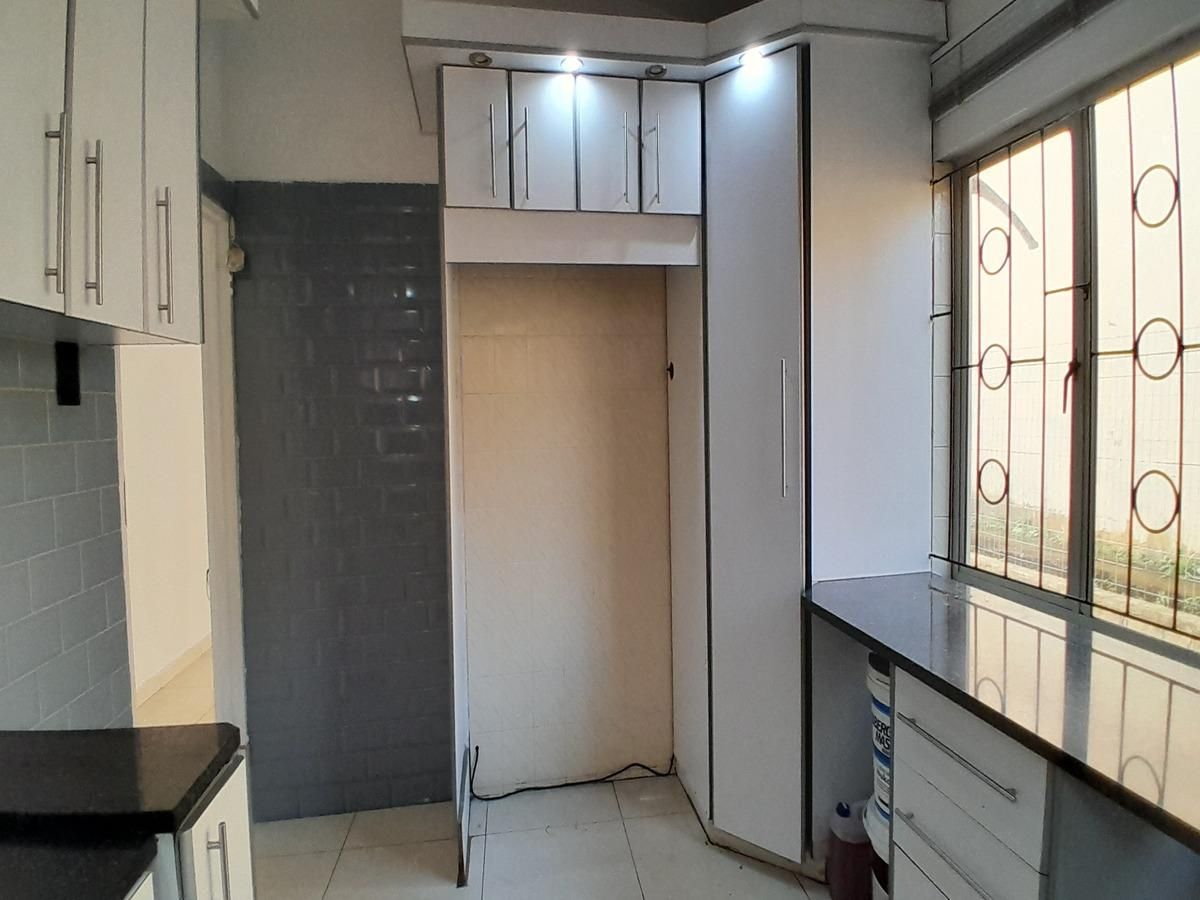 Photo 10 of 27