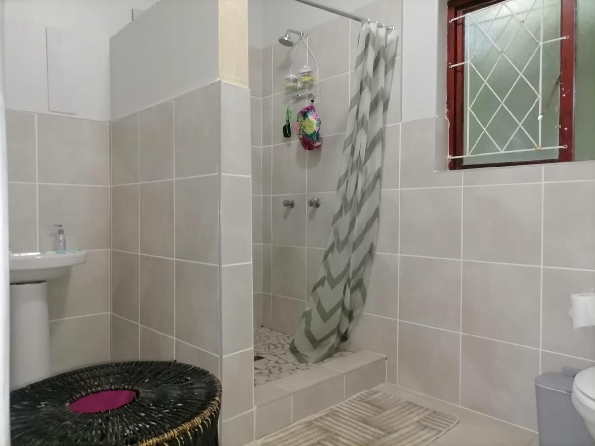 Photo of 4 Bedroom house for auction in Uvongo, Margate