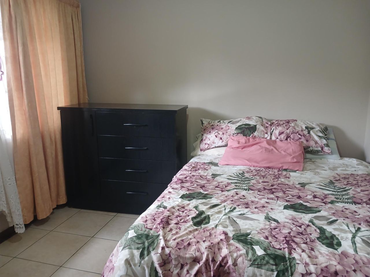 Photo 18 of 26