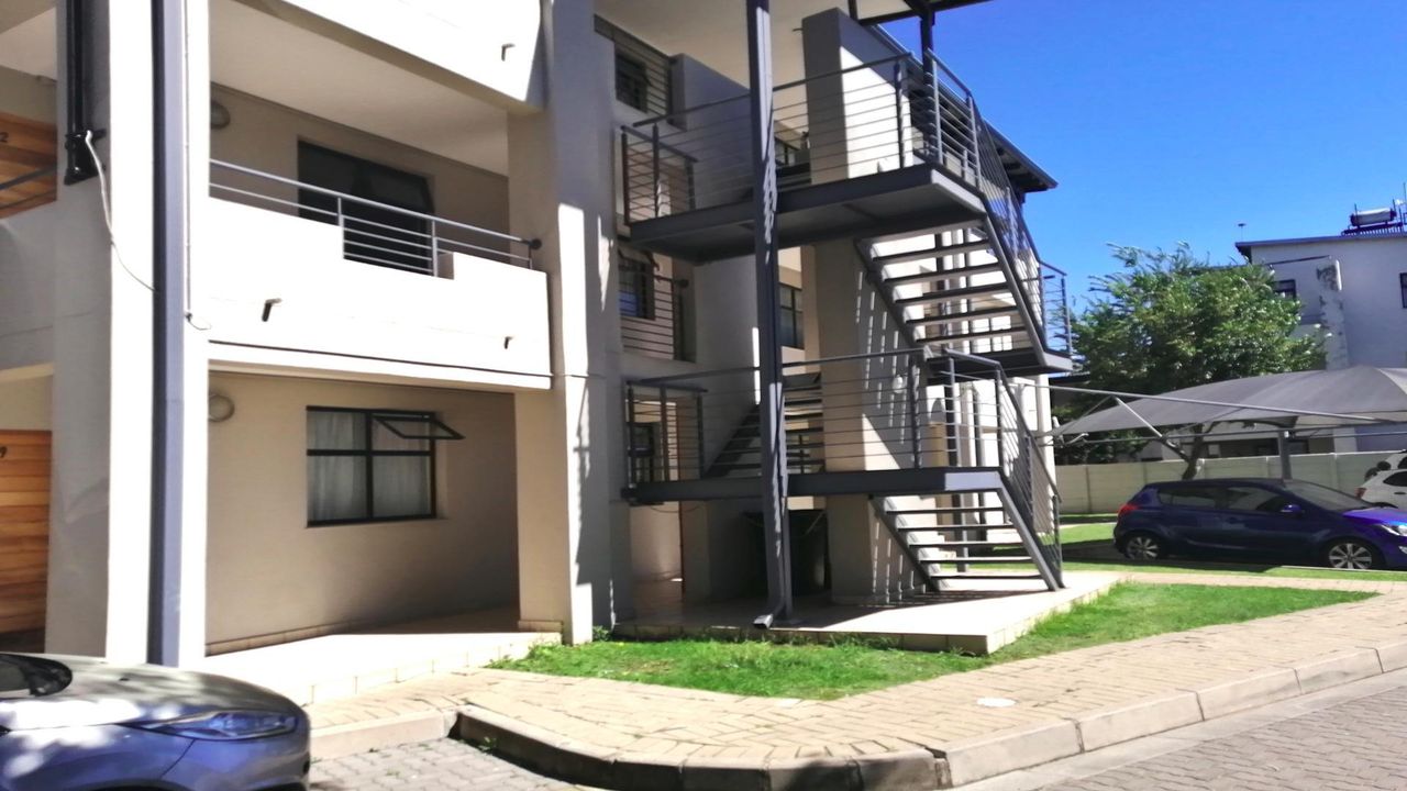 Photo 4 of 20