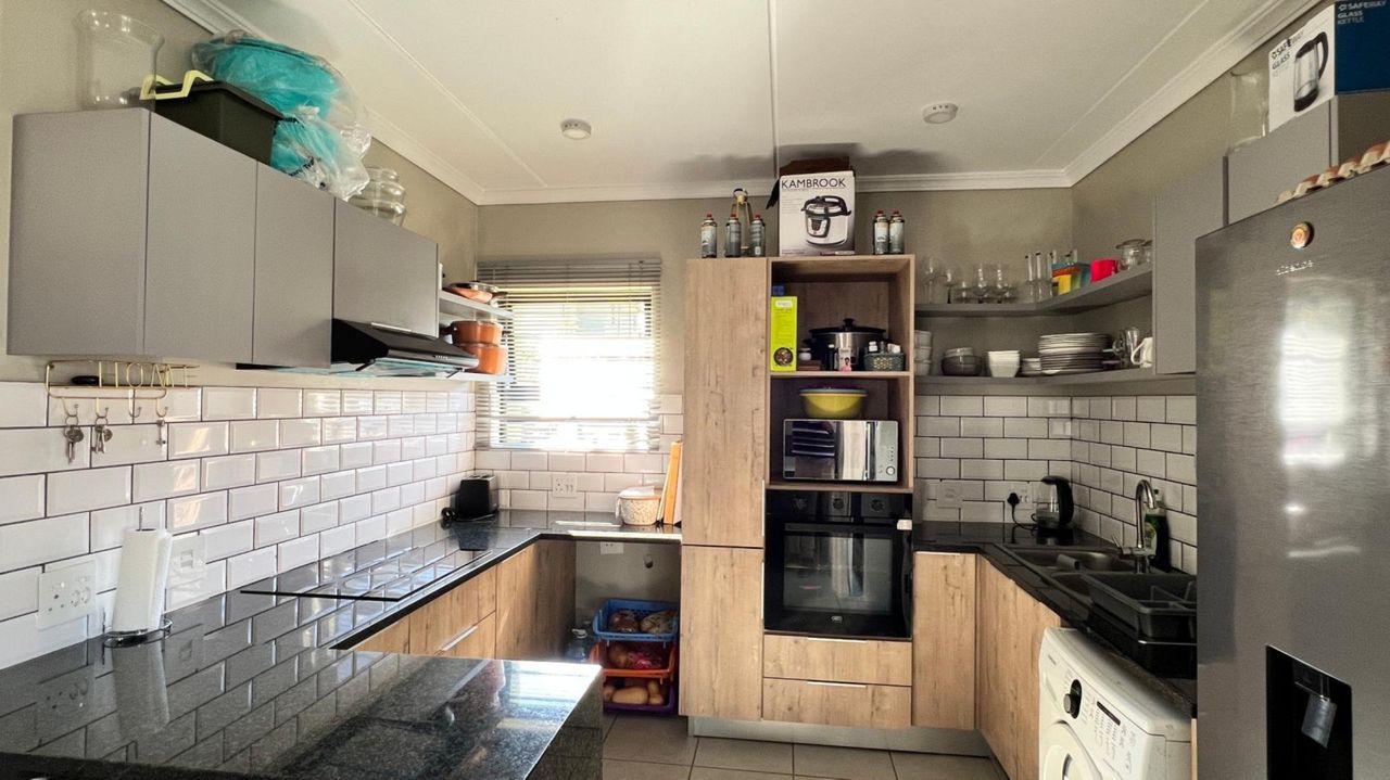 Photo 6 of 22