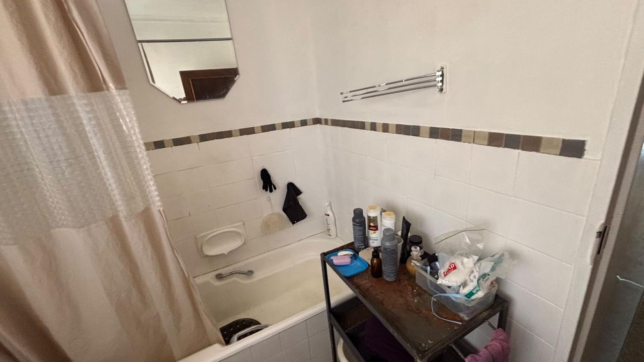 Photo 14 of 23