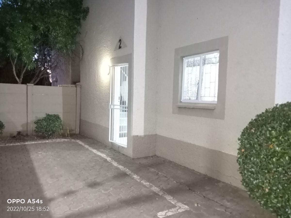 Photo of 2 Bedroom duplex apartment to rent in Gardeniapark, Bloemfontein