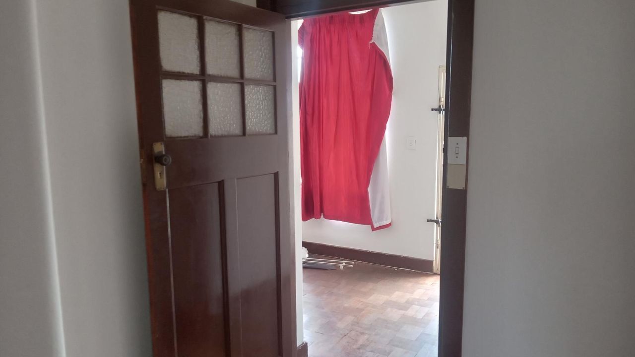 Photo 12 of 28