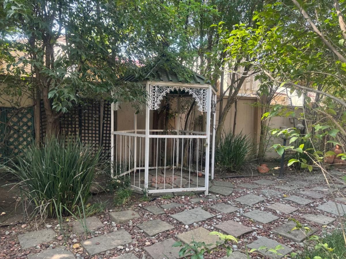 2 Bedroom townhouse - freehold to rent in Secunda