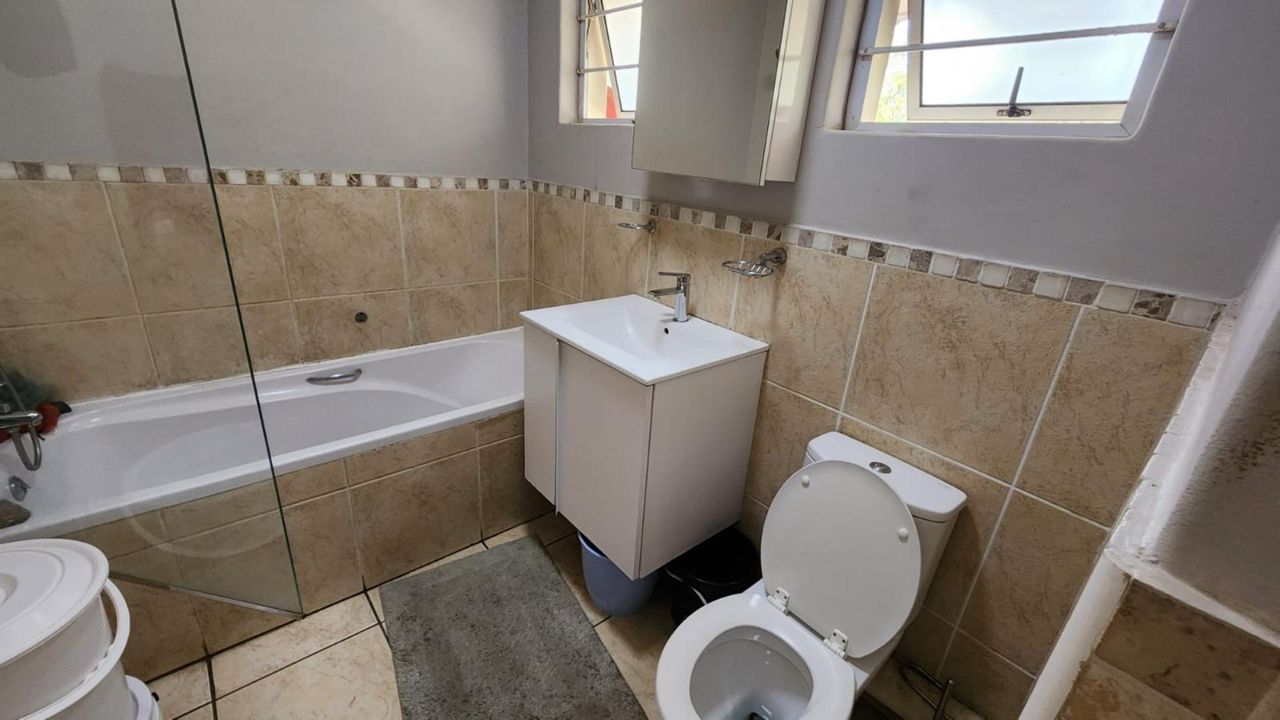 Photo of 2 Bedroom apartment for sale in Mount Edgecombe
