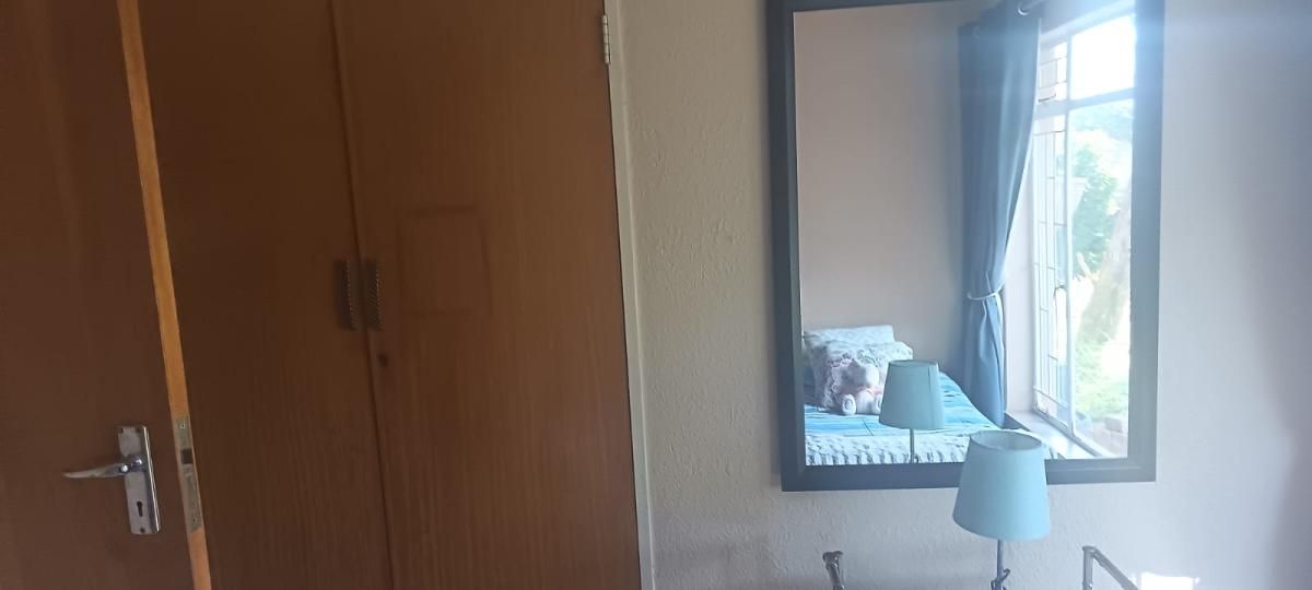 Photo 16 of 26