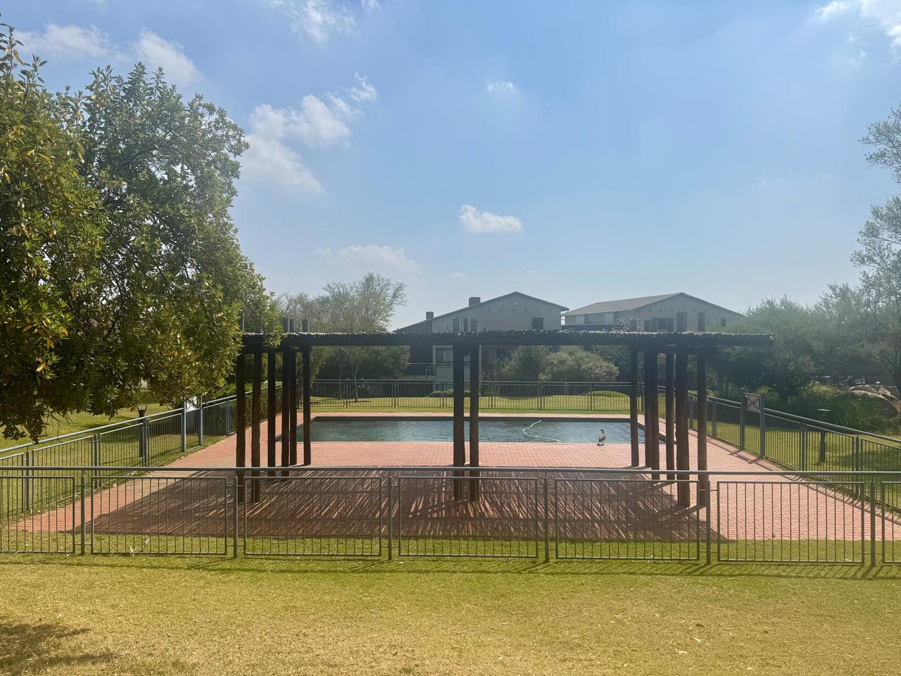 Photo 18 of 21