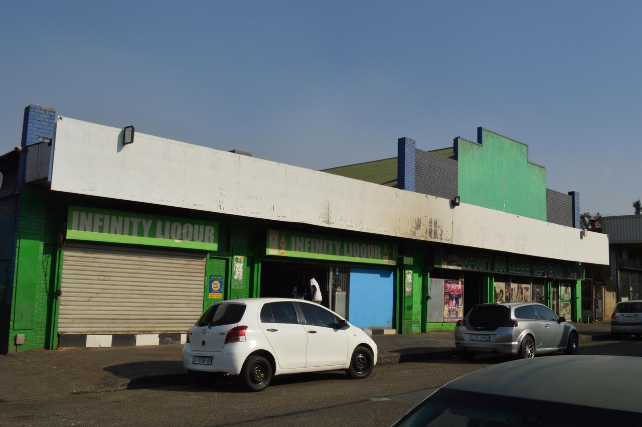 Photo 1 of 32