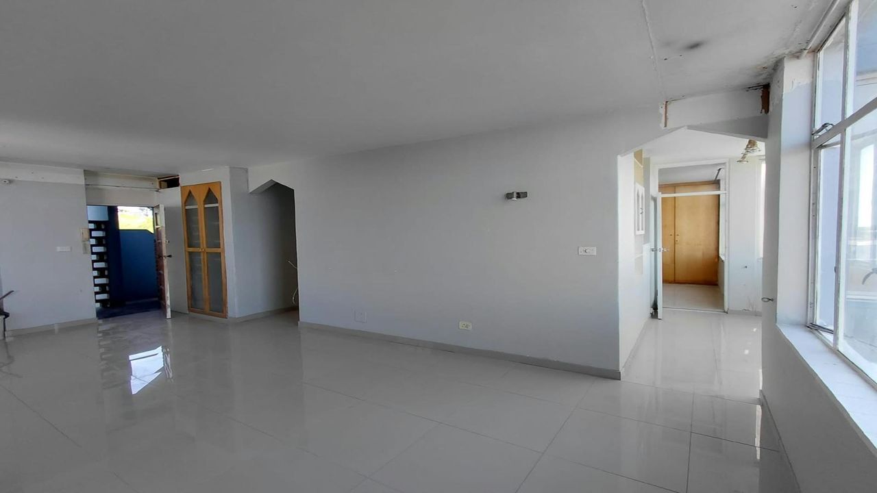 Photo 18 of 20