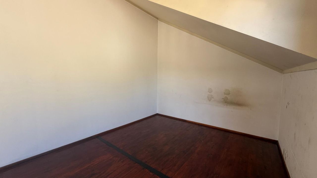 Photo 20 of 37