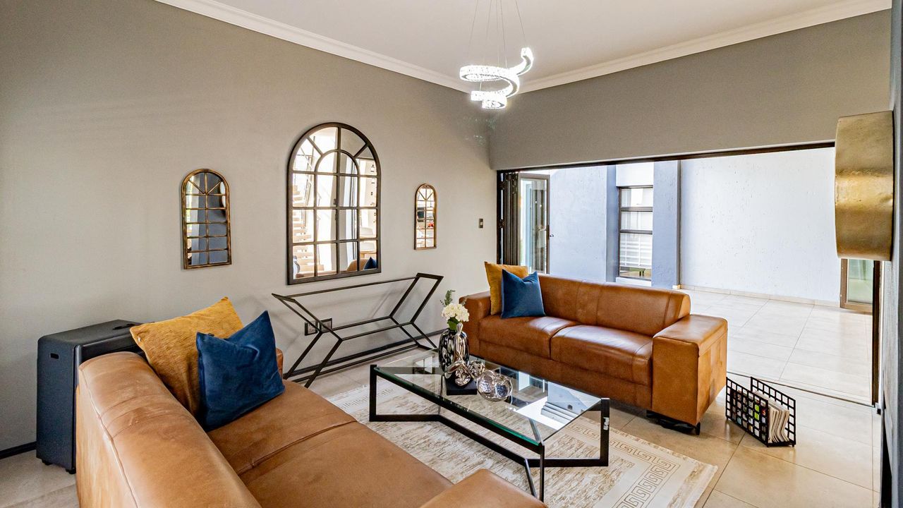 Photo 11 of 45