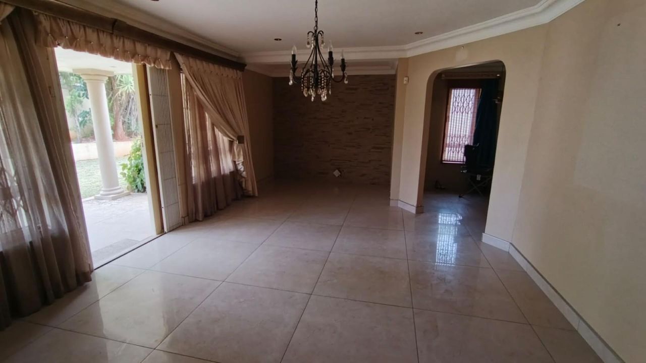 Photo 2 of 22