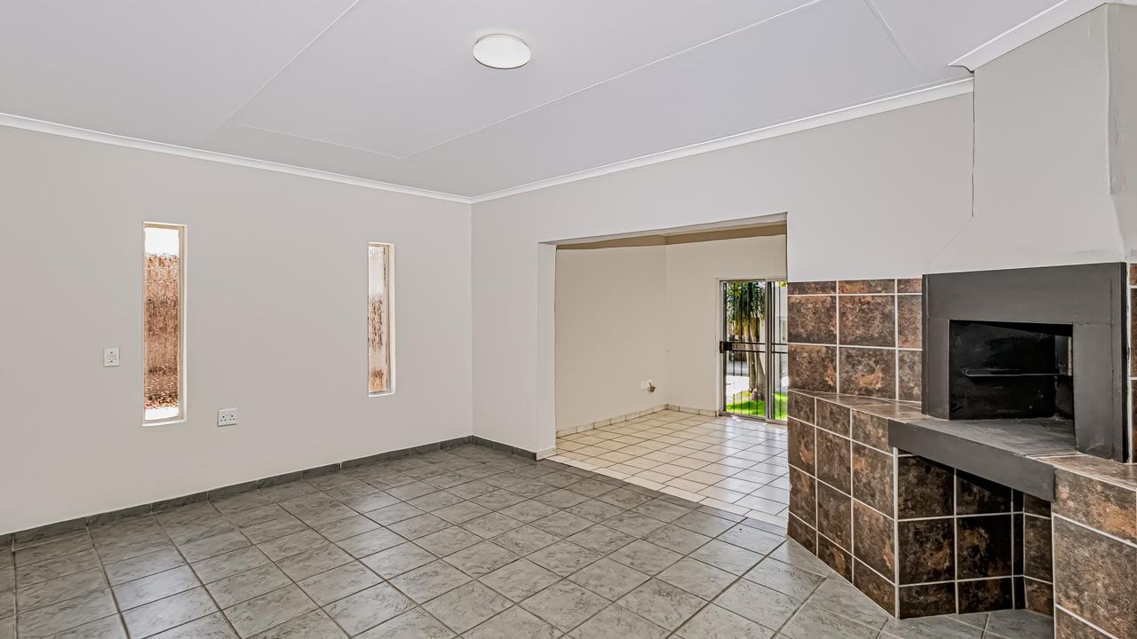 Photo 20 of 62