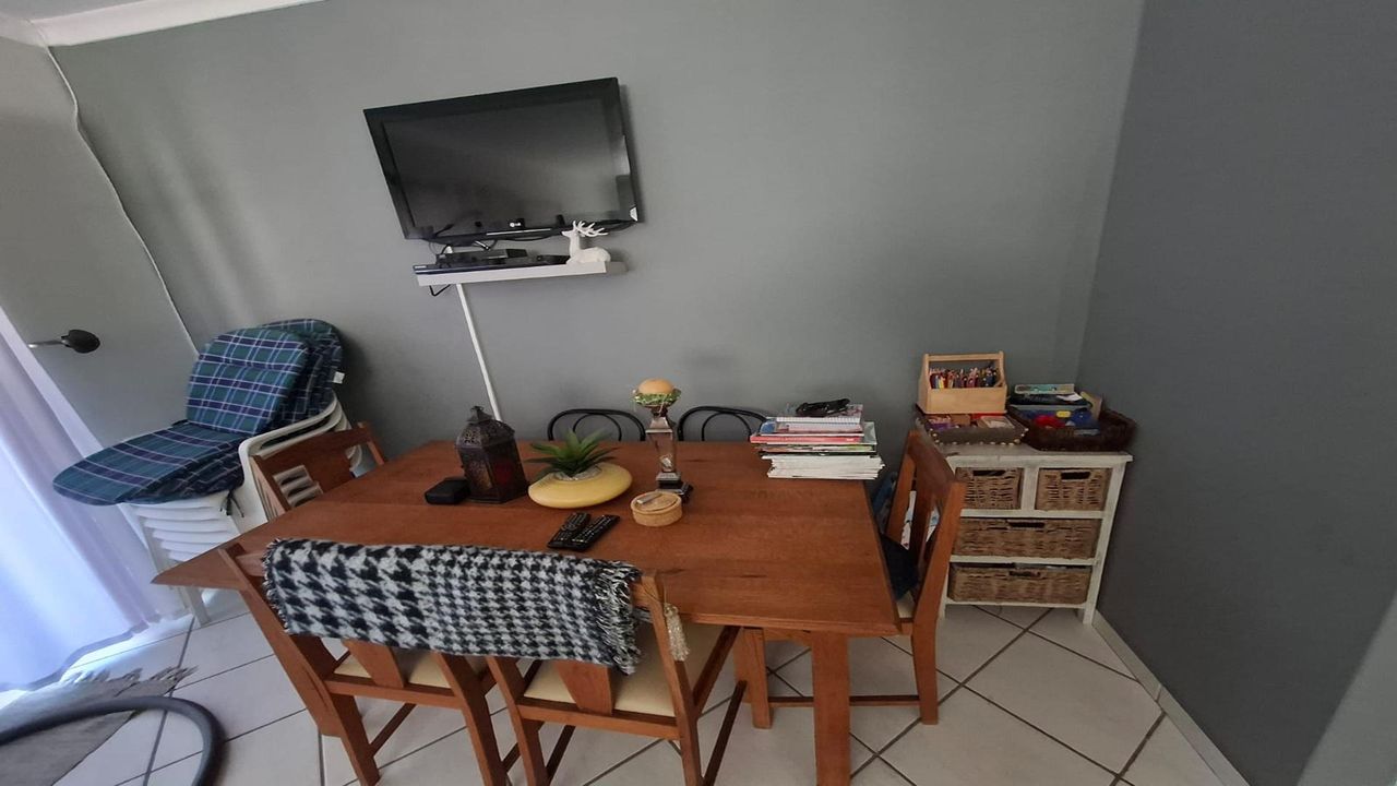 Photo 10 of 24