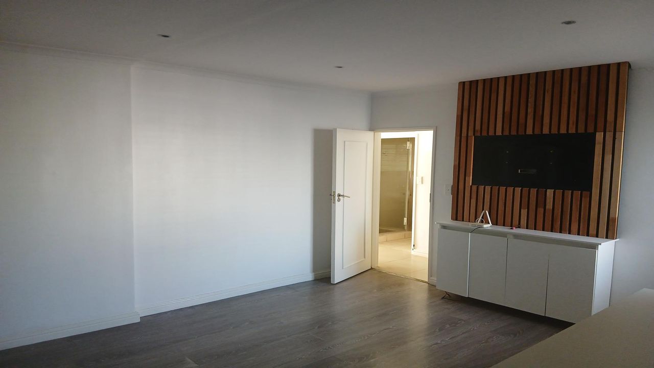 Photo of 3 Bedroom house to rent in Grassy Park, Cape Town