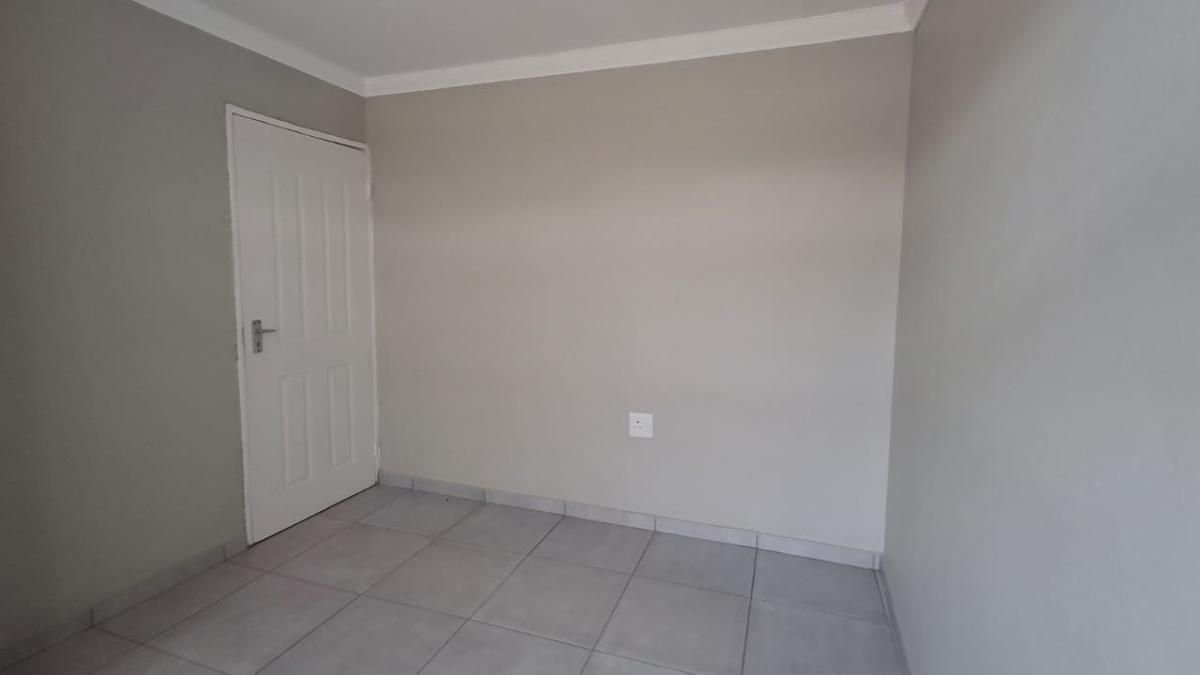 Photo of 2 Bedroom house to rent in Kwaguqa, Witbank