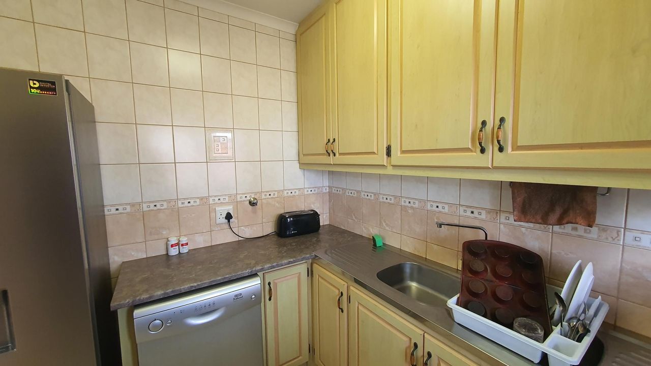 Photo 14 of 46