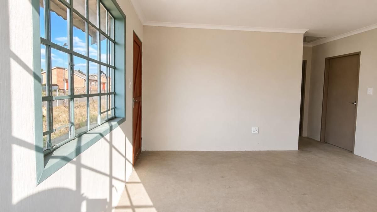 Photo of 2 Bedroom house for sale in Embalenhle, Secunda