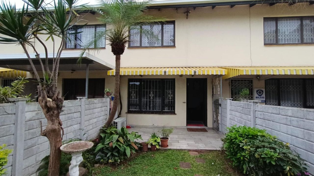 Photo 18 of 20