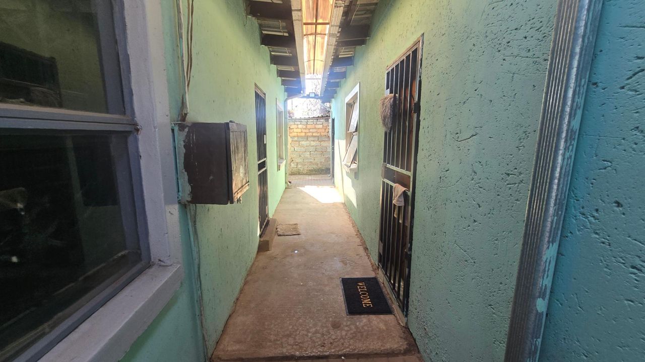Photo 9 of 12