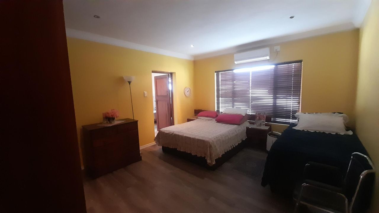Photo of 4 Bedroom house for sale in Aerorand, Middelburg