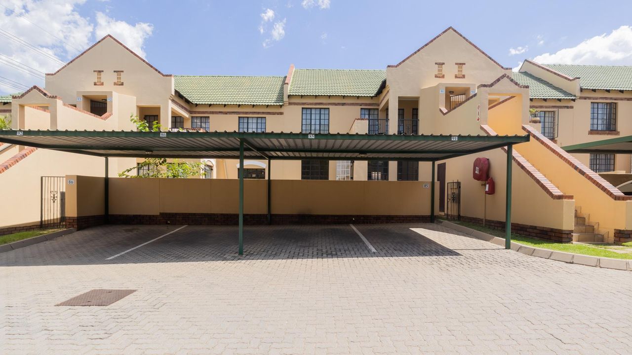 Photo of 2 Bedroom apartment for sale in North Riding, Randburg