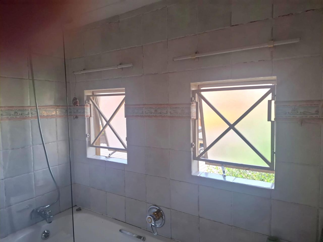 Photo 18 of 29