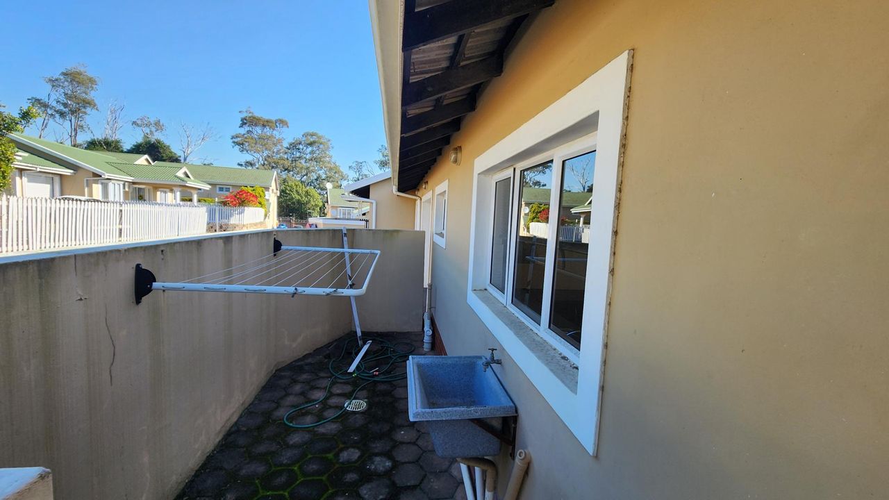 Photo 9 of 19