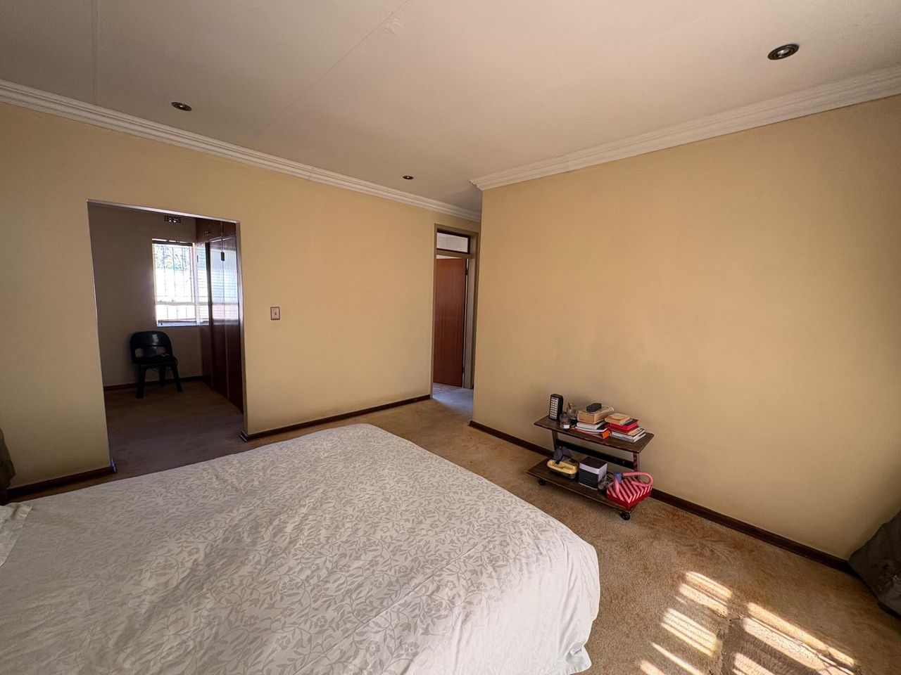 Photo 15 of 27