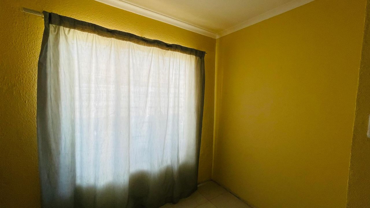 Photo 9 of 12