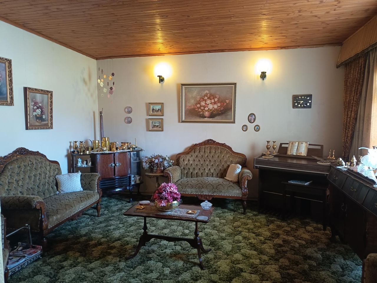 Photo 10 of 20