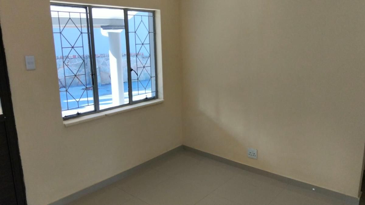 Photo 29 of 41