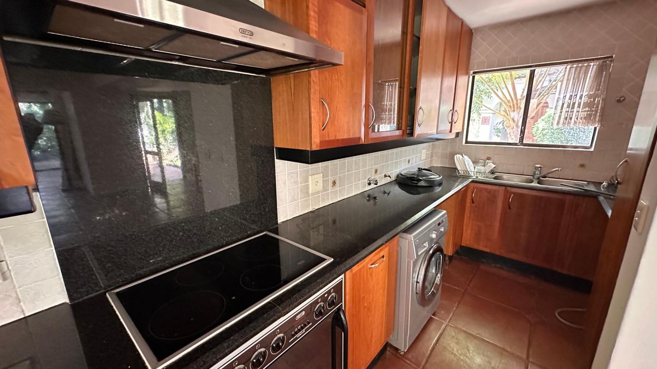 Photo 2 of 18