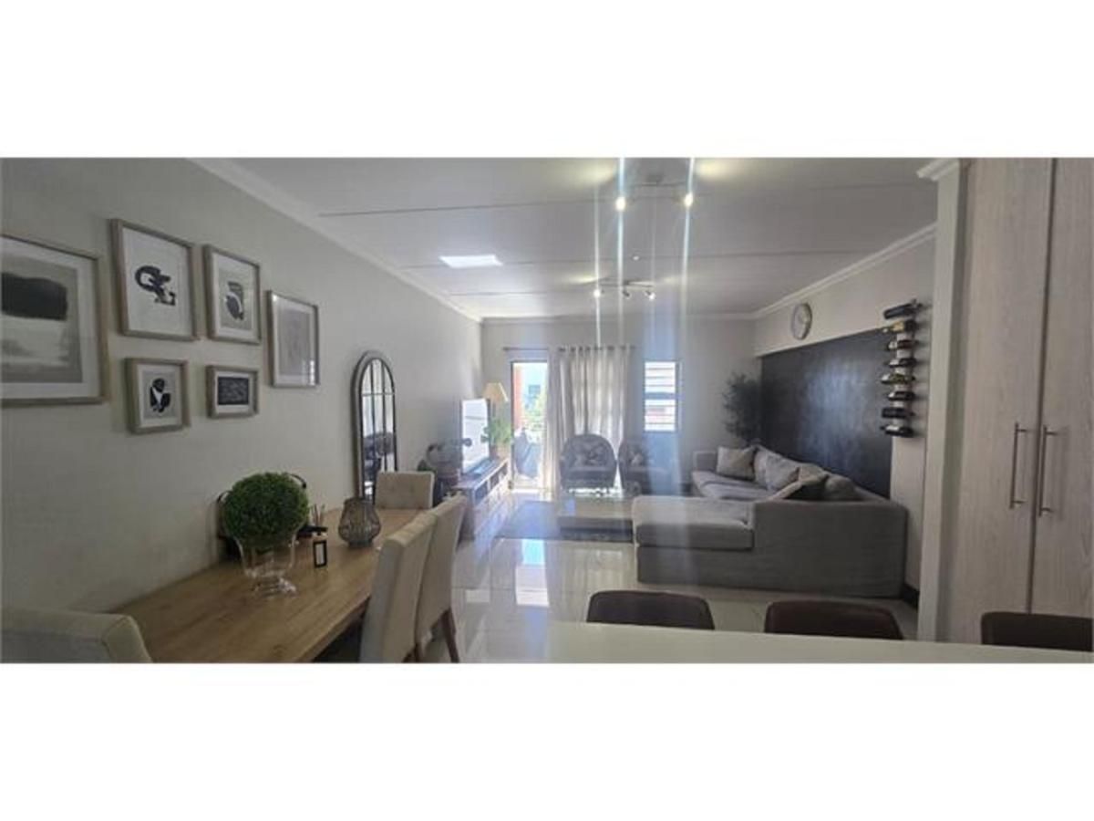 Photo 30 of 35
