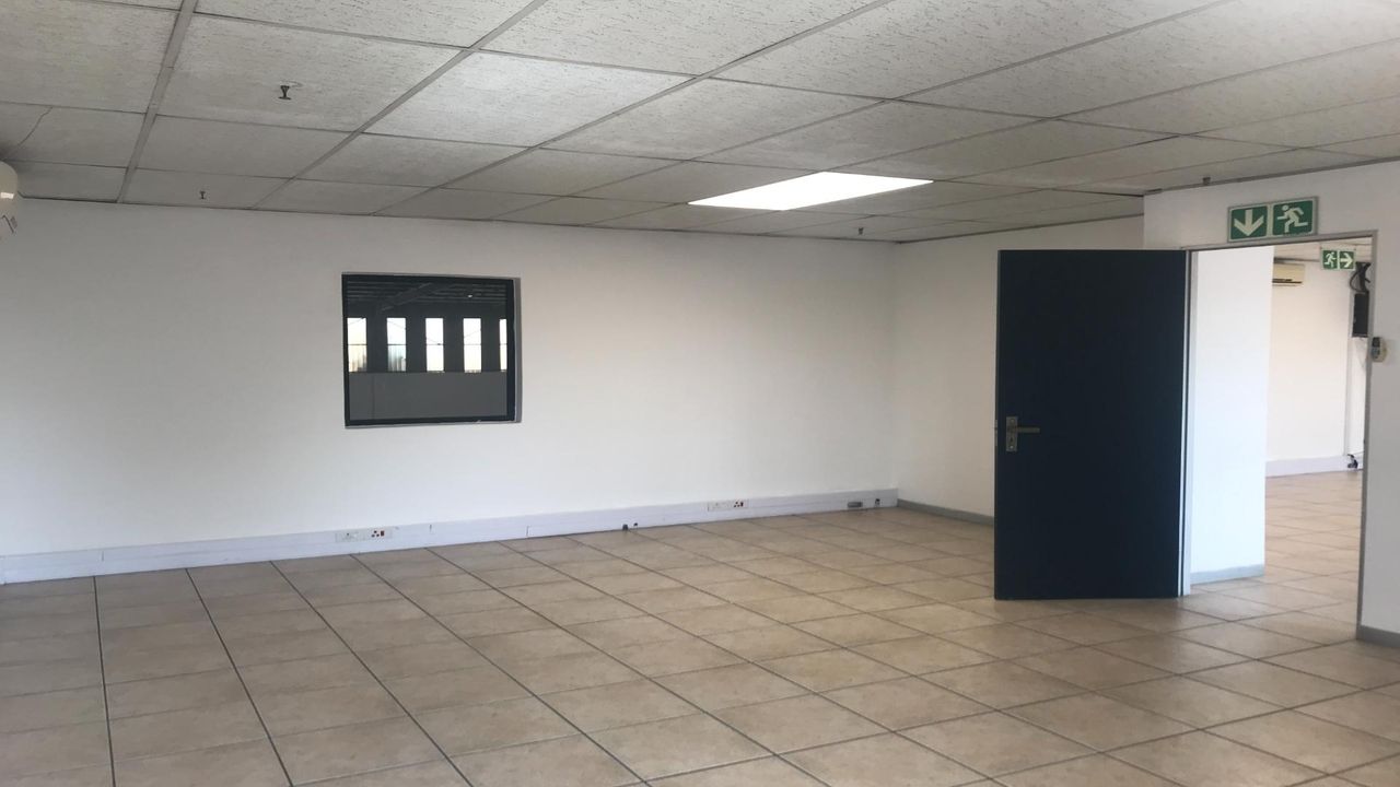 Photo 12 of 20